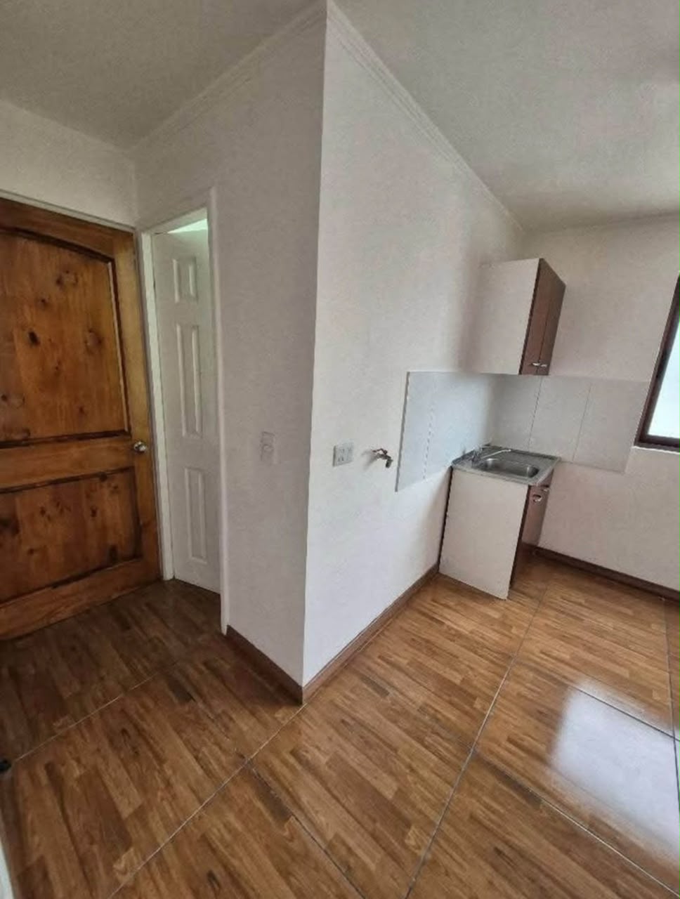 Departamento moderno segundo piso con jardín en Conchalí