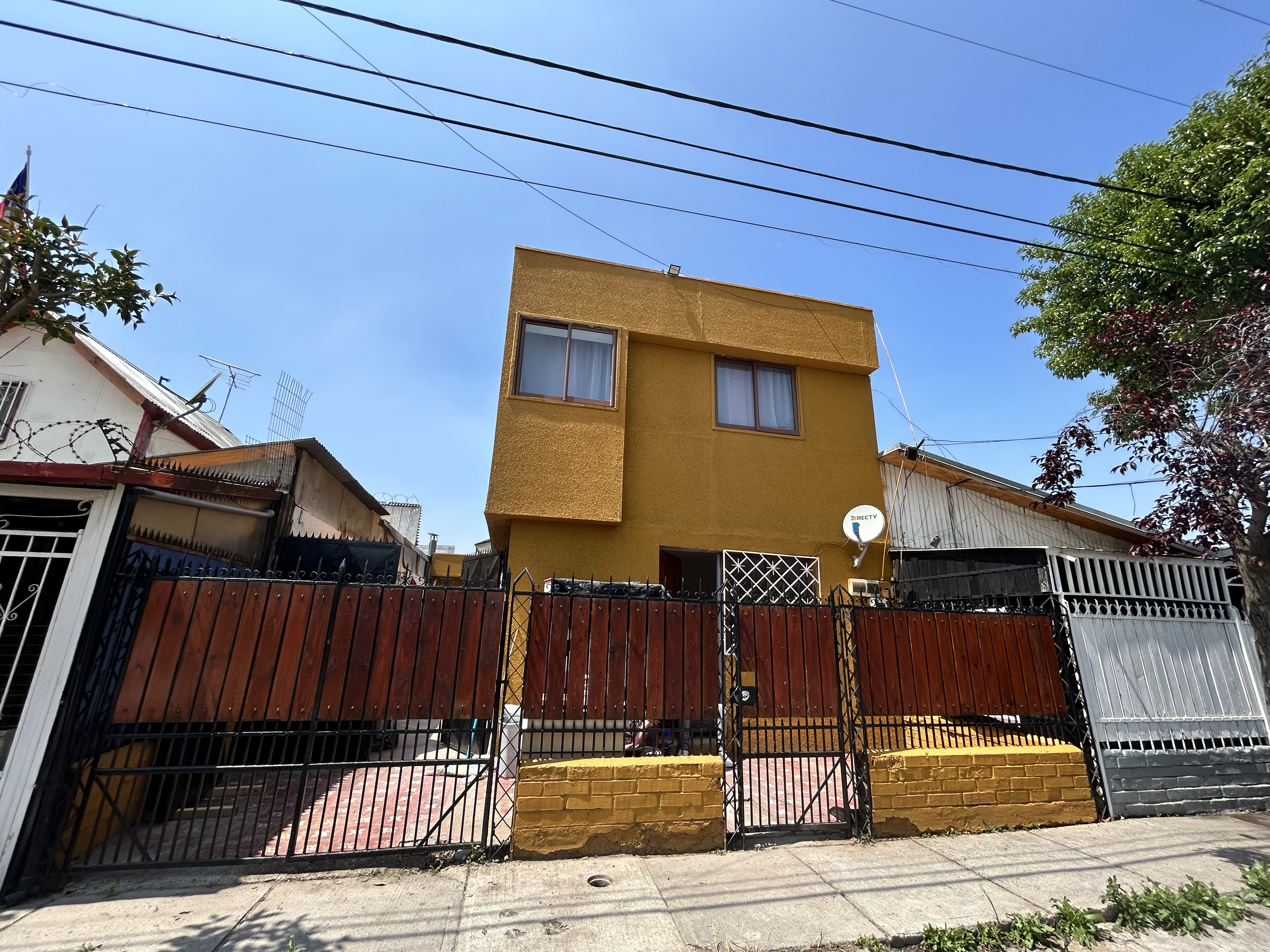 Se arrienda departamento de interior