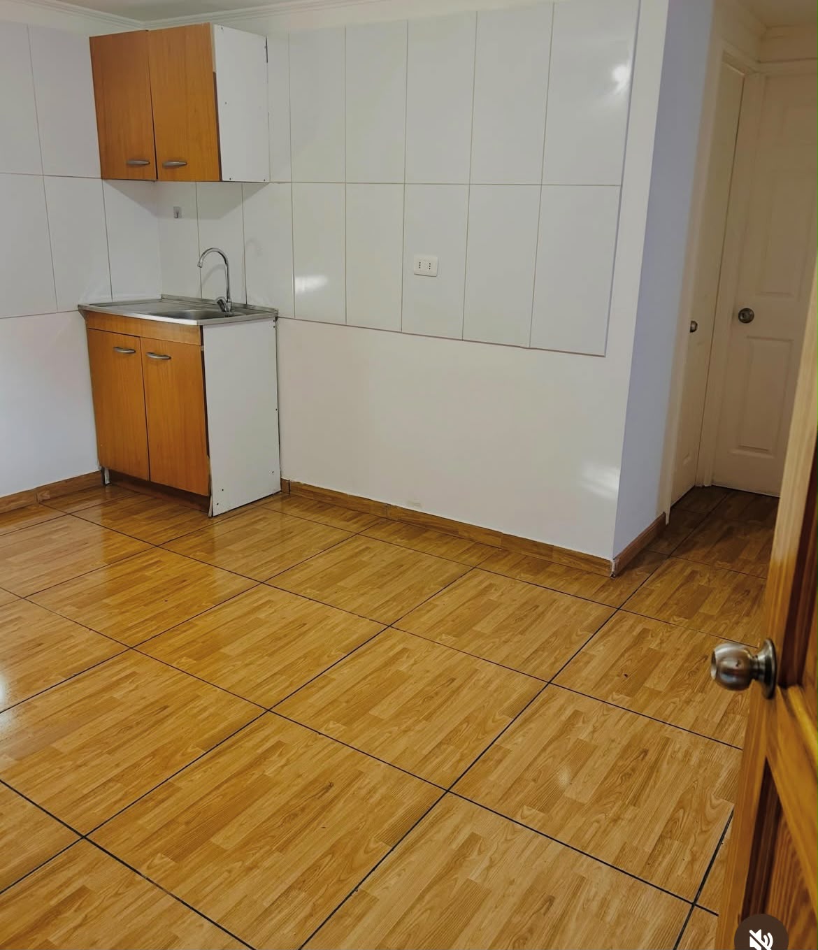 Departamento moderno segundo piso con jardín en Recoleta