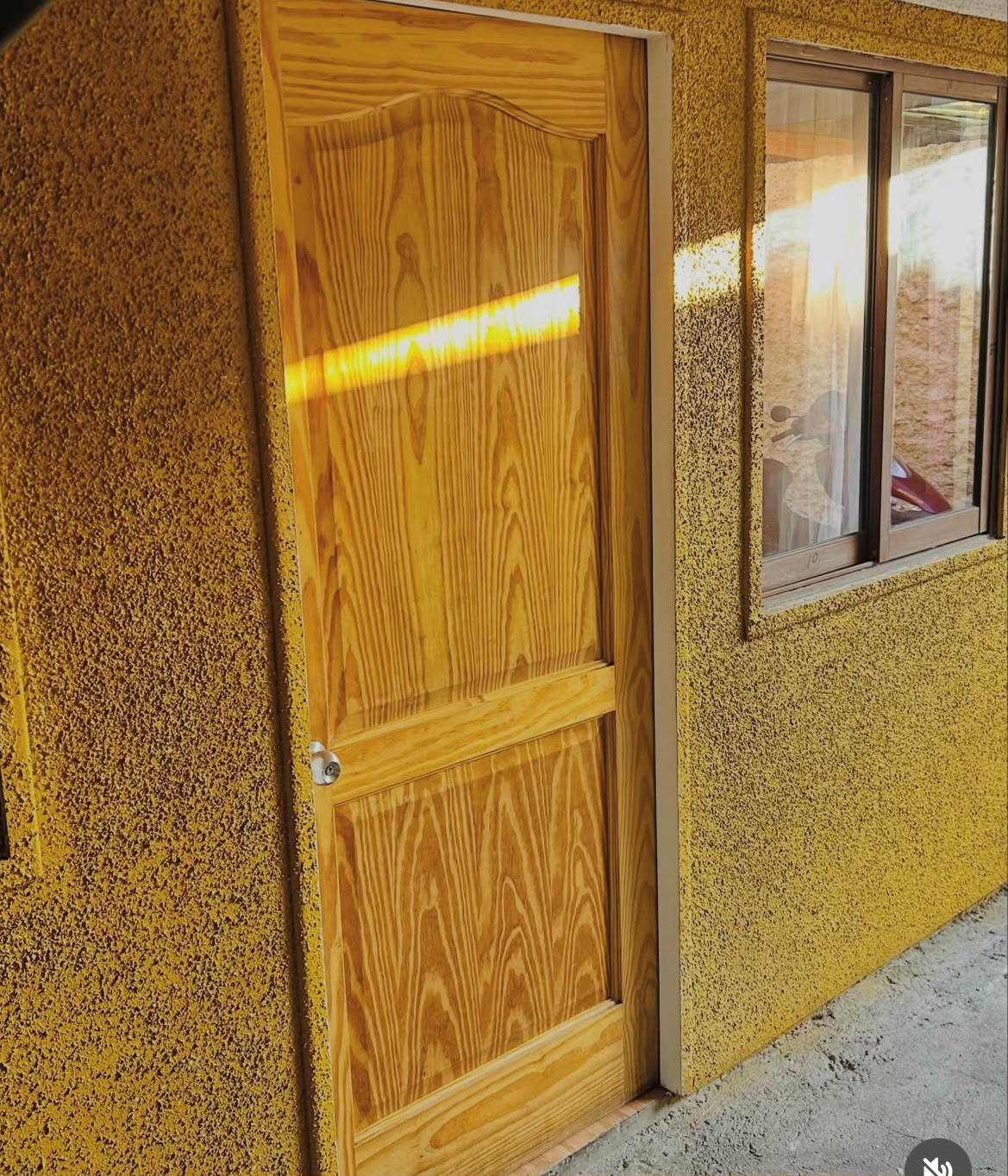 Departamento moderno segundo piso con jardín en Recoleta